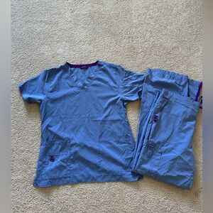 Women’s Carthartt Scrub Set ML